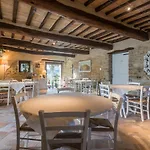 Alloggio per agriturismo Fonte Rosa *