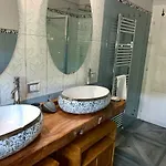 Alojamento de Turismo Rural Fonte Rosa Fiastra